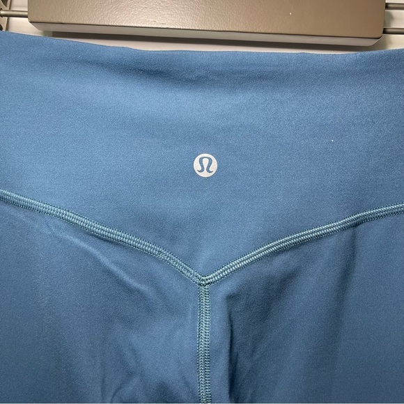 *Sold* Lululemon women’s desert Teal Align jogger leggings 28” in size 4 active - Picture 7 of 12